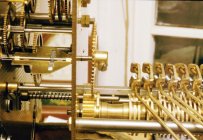 adjusting the chimes