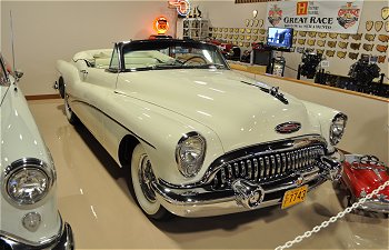 1953 Buick Roadmaster Skylark Convertible car
